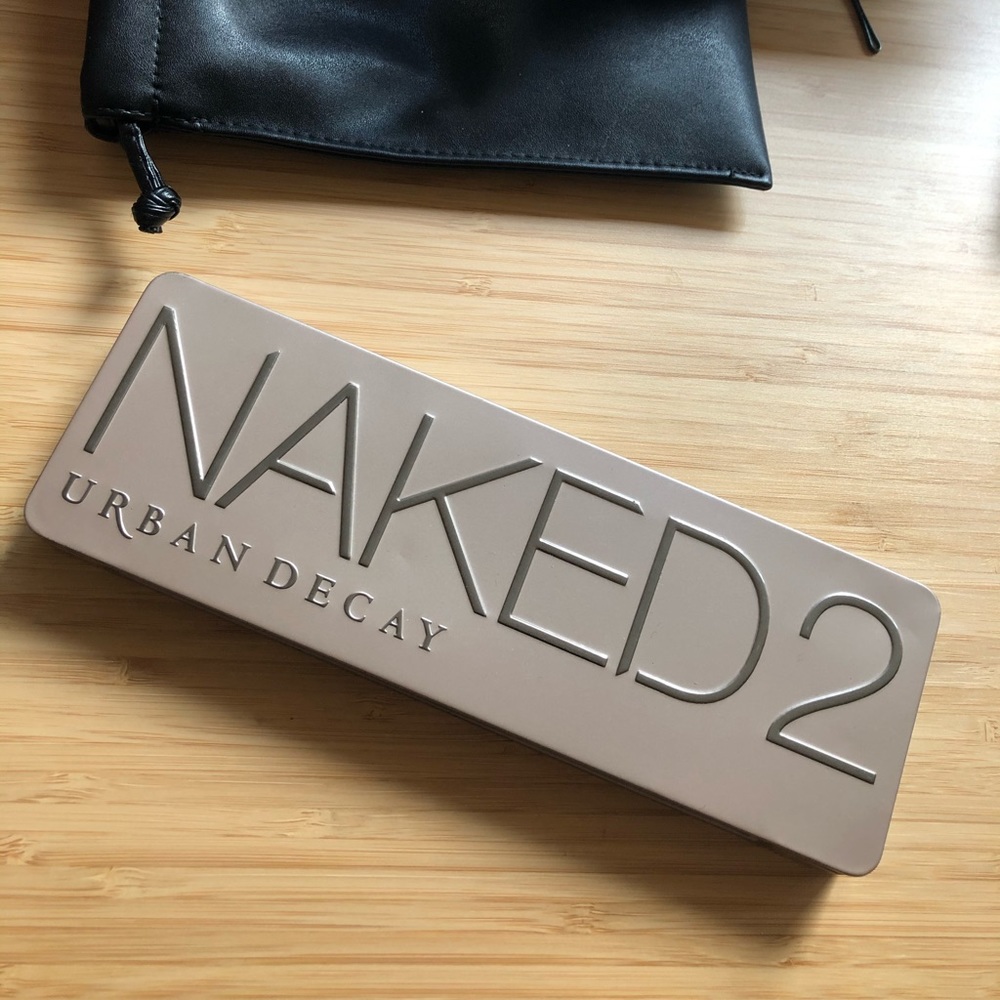 Urban Decay Naked2 eyeshadow palette